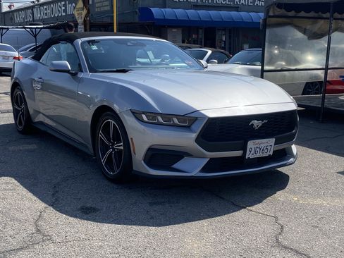 Used 2024 Ford Mustang Premium RWD image 7