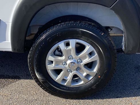 Used 2025 RAM ProMaster 2500 w/ Quick Order Package 22G SLT image 22