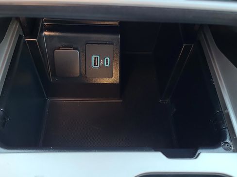 Certified 2020 Ford Explorer XLT image 23