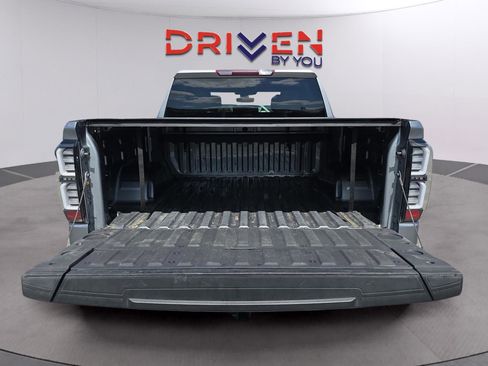 Used 2023 GMC Sierra 1500 Elevation image 30