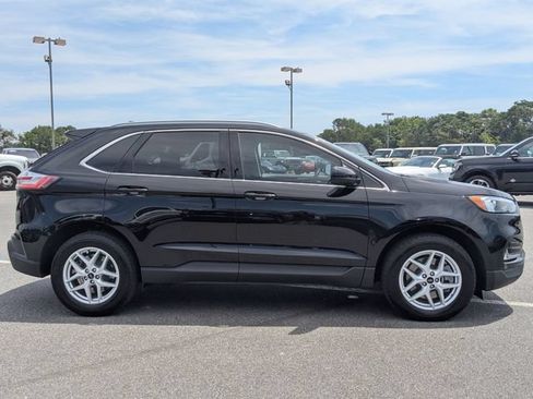 Certified 2023 Ford Edge SEL w/ Convenience Package AWD/4WD image 2