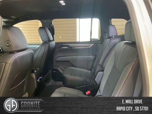 New 2025 GMC Acadia AT4 w/ Super Cruise Package image 10