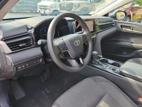 Used 2025 Toyota Camry LE FWD image 21