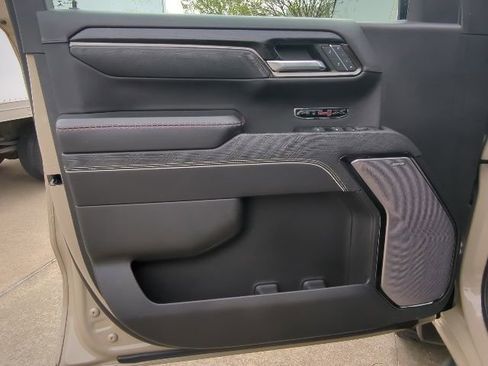 Used 2022 GMC Sierra 1500 AT4X image 17