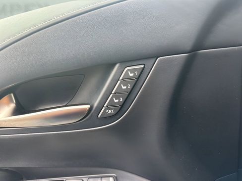 Used 2016 Lexus LX 570 4WD image 11