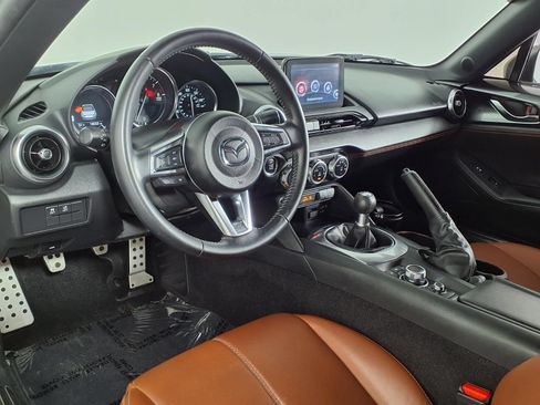Used 2023 MAZDA MX-5 Miata Grand Touring RWD image 13