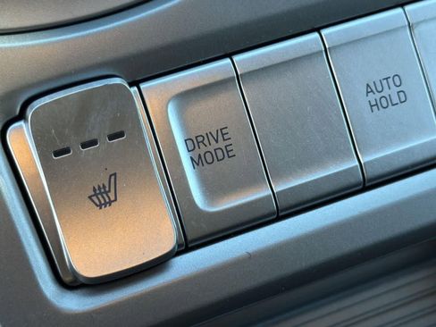 Used 2023 Hyundai Kona SE image 19