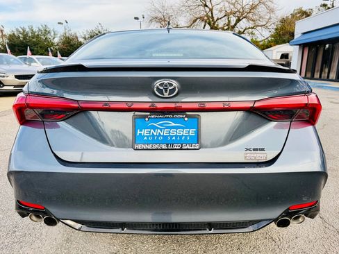 Used 2019 Toyota Avalon XSE w/ All Weather Liner Package image 3