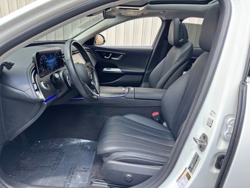 Used 2025 Mercedes-Benz E 350 Sedan w/ Winter Package image 18