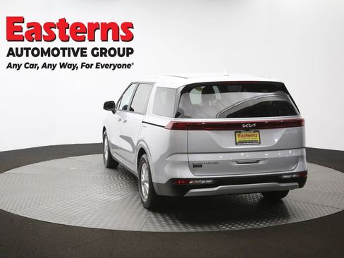 Used 2022 Kia Carnival LX image 65