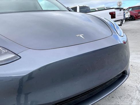 Used 2022 Tesla Model Y Performance AWD/4WD image 33