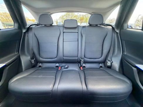 Used 2023 Mercedes-Benz GLC 300 4MATIC image 15