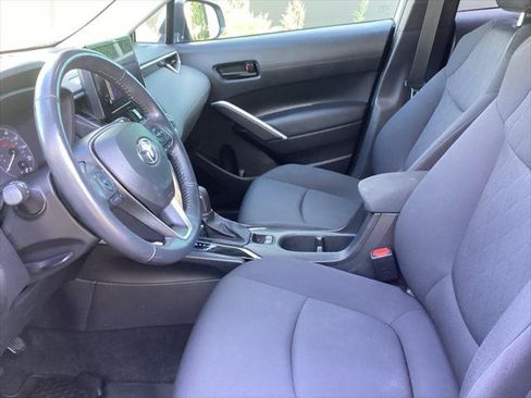 Certified 2023 Toyota Corolla Cross LE AWD/4WD image 3