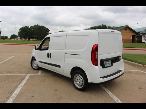 Used 2022 RAM ProMaster City Tradesman image 3