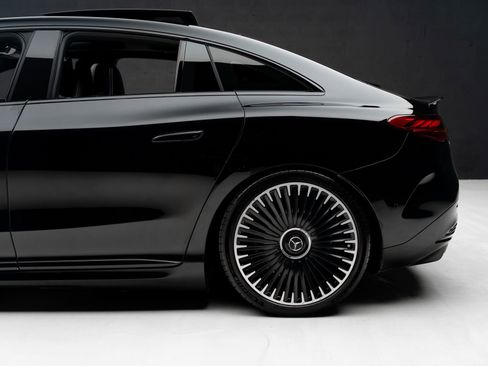 Used 2023 Mercedes-Benz EQE AMG 4MATIC Sedan image 21