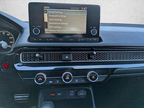 Used 2022 Honda Civic Sport image 12