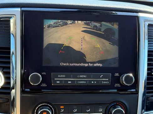 Used 2021 Nissan Titan SV image 21