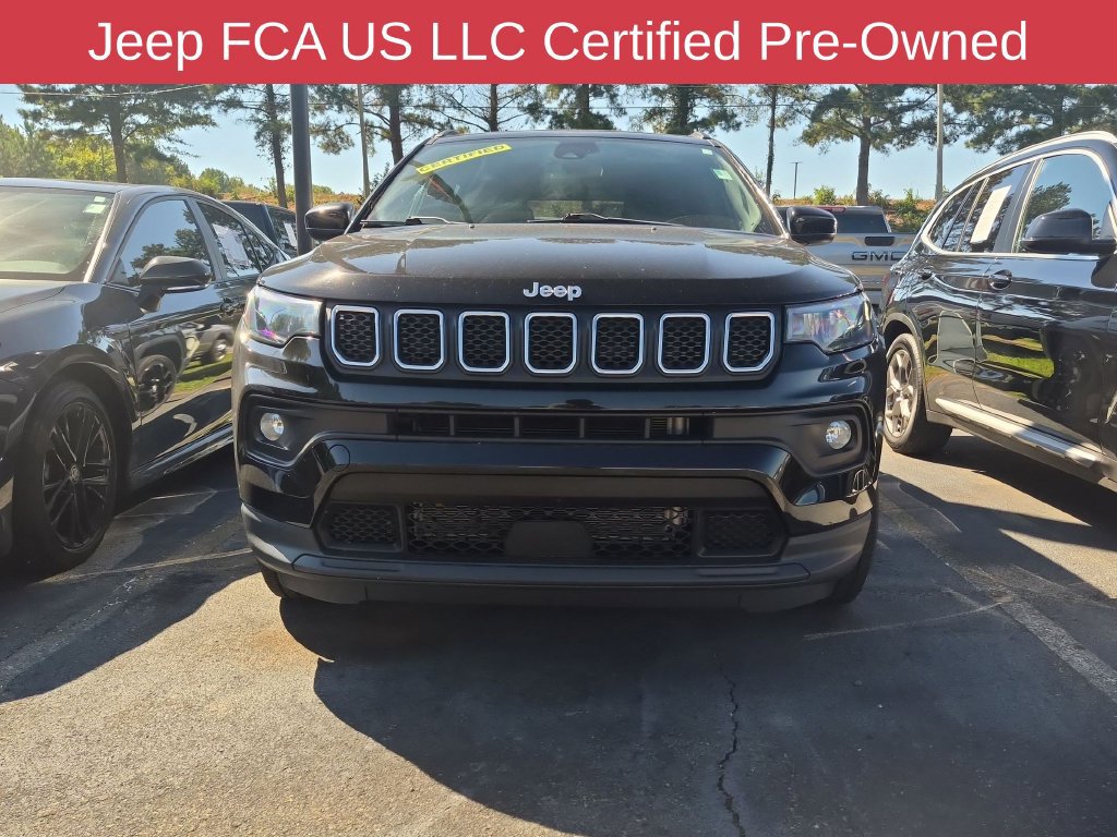 Used 2023 Jeep Compass Latitude AWD/4WD image 8