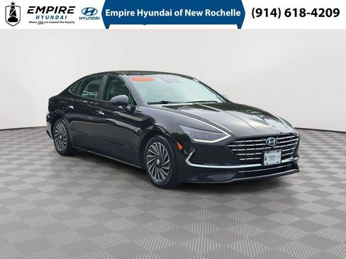 Used 2022 Hyundai Sonata Limited w/ Cargo Package FWD image 1