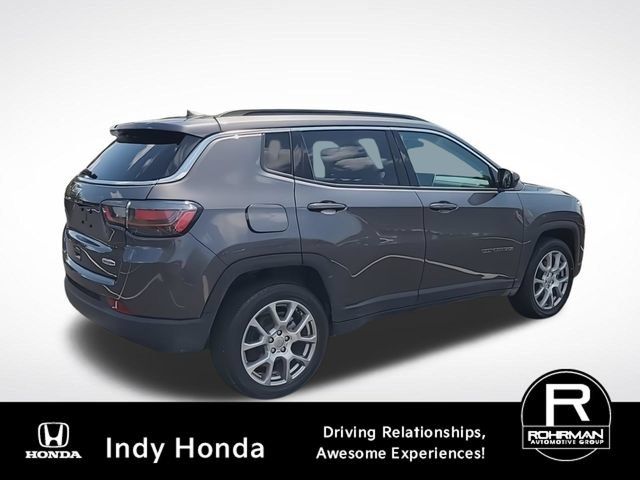 Used 2022 Jeep Compass Latitude w/ Sun and Sound Group AWD/4WD image 10