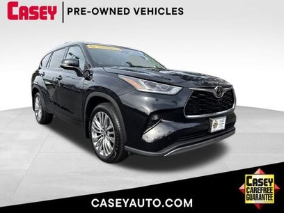 Used 2024 Toyota Highlander Platinum