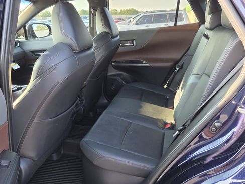Used 2024 Toyota Venza Limited AWD/4WD image 14
