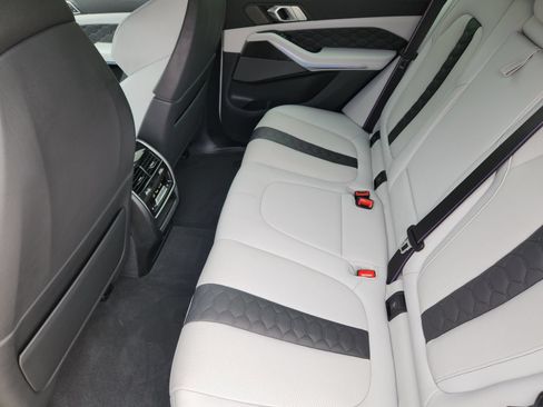 Used 2022 BMW X5 M w/ Competition Package 2 AWD/4WD image 39
