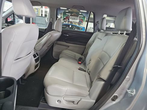 Used 2022 Honda Pilot EX-L image 6
