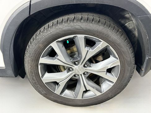 Used 2020 Hyundai Palisade SEL w/ Premium Package FWD image 11