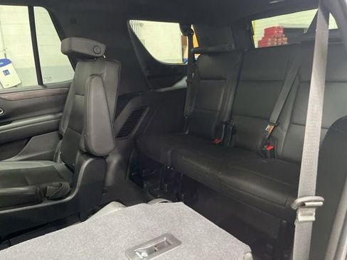 Used 2021 Chevrolet Tahoe Z71 w/ Z71 Signature Package AWD/4WD image 54