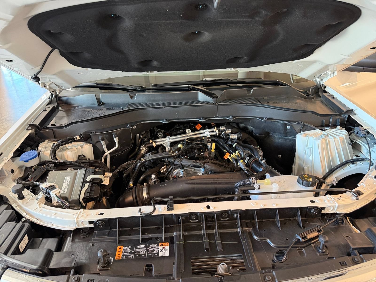 Used 2026 Ford Explorer Active AWD/4WD image 33