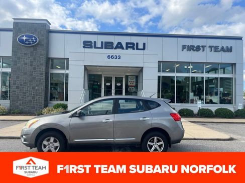 Used 2013 Nissan Rogue S FWD image 1
