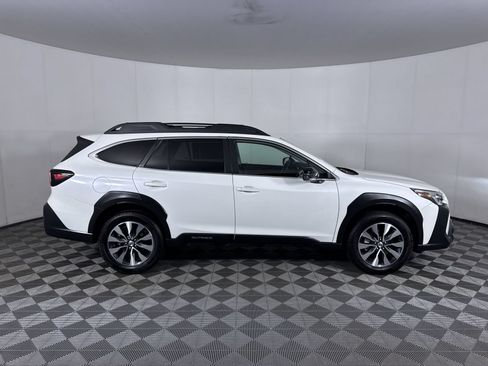 Used 2023 Subaru Outback Limited AWD/4WD image 16