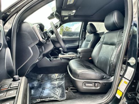 Used 2021 Toyota Tacoma Limited w/ Nightshade Package image 3