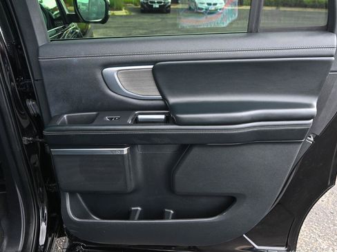 Used 2025 Ford Expedition Max Platinum AWD/4WD image 30