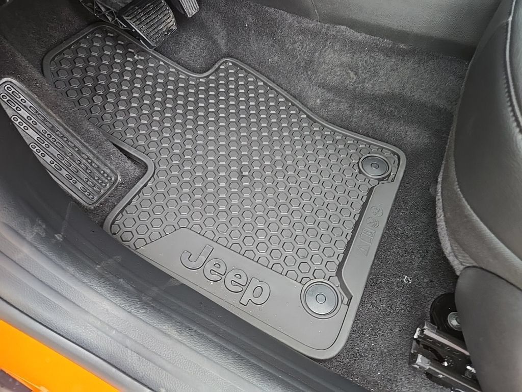 New 2026 Jeep Compass Latitude AWD/4WD image 36