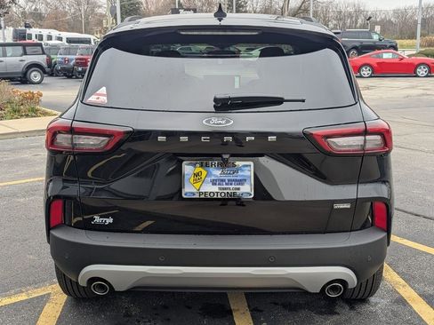 New 2026 Ford Escape SE FWD image 4