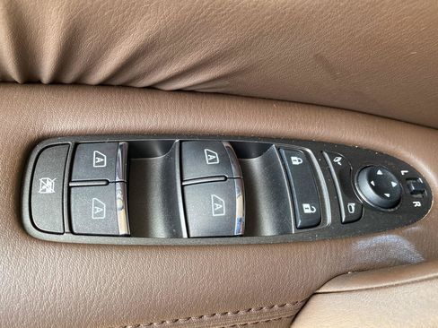 Used 2023 Nissan Armada Platinum w/ Cargo Package AWD/4WD image 28