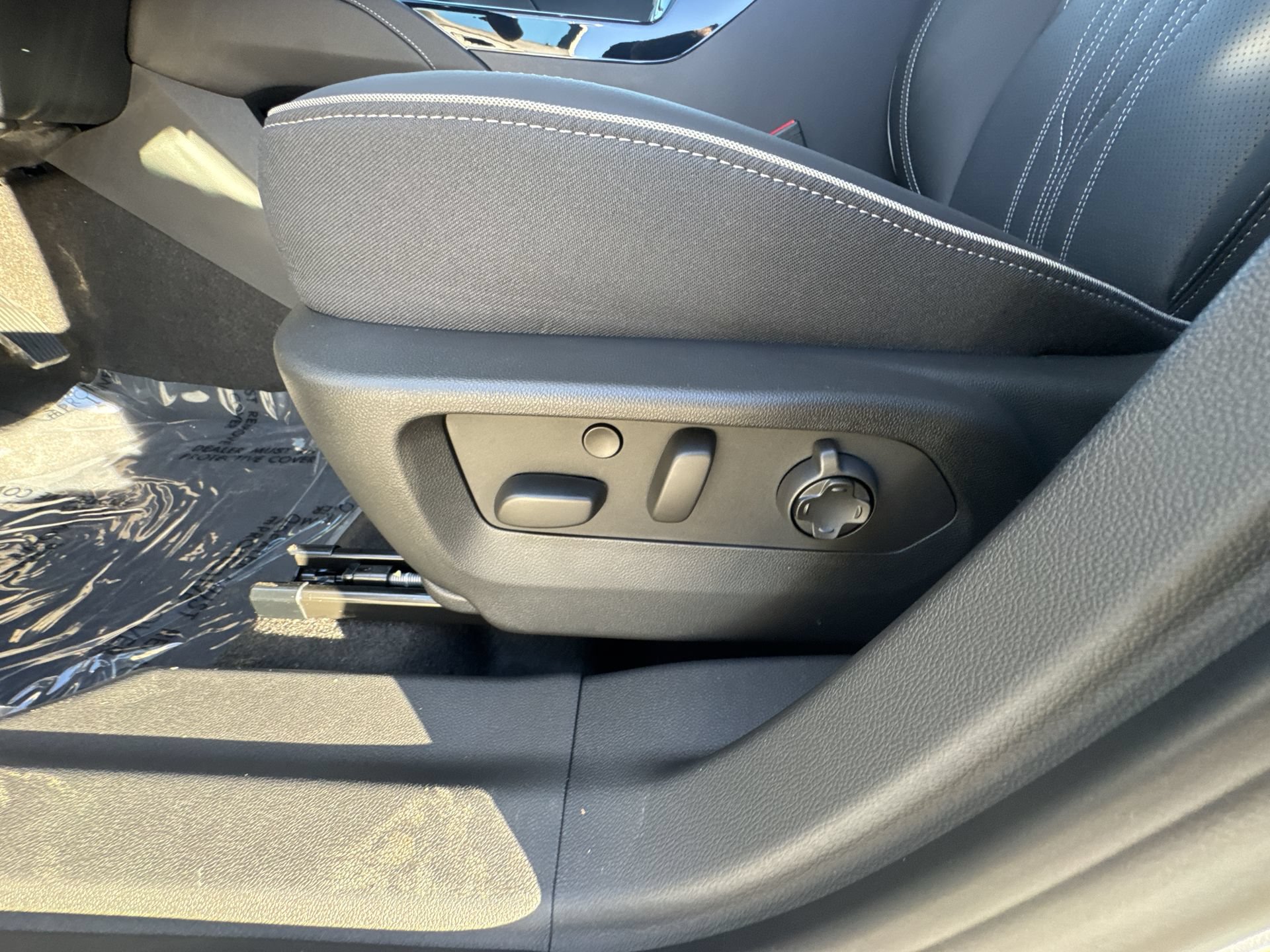 New 2026 Buick Envision Avenir AWD/4WD image 14