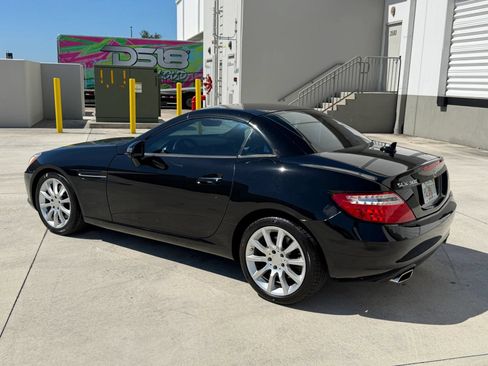 Used 2016 Mercedes-Benz SLK 300 image 5