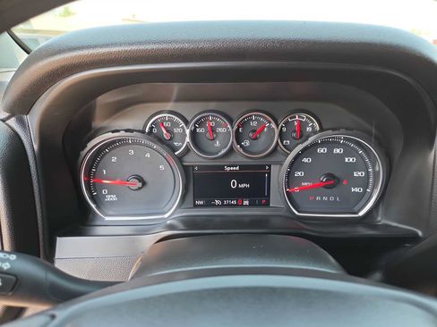 Used 2022 Chevrolet Silverado 2500 Custom w/ Custom Value Package AWD/4WD image 26
