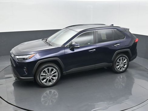 Used 2023 Toyota RAV4 Limited image 12