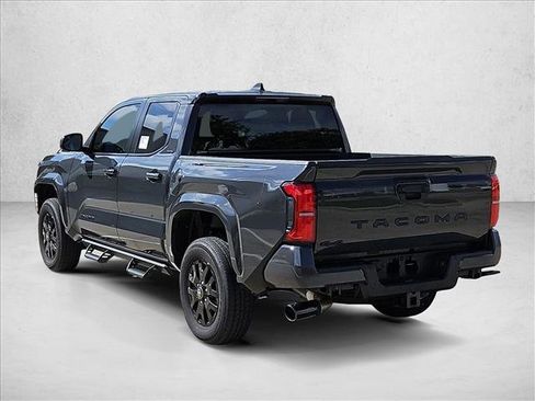 Used 2025 Toyota Tacoma SR5 AWD/4WD image 7