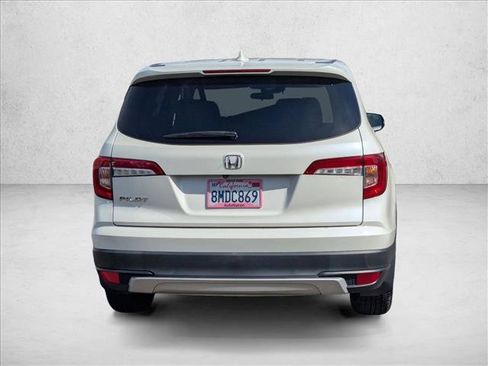 Certified 2019 Honda Pilot EX image 7