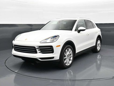Used 2021 Porsche Cayenne AWD/4WD image 1