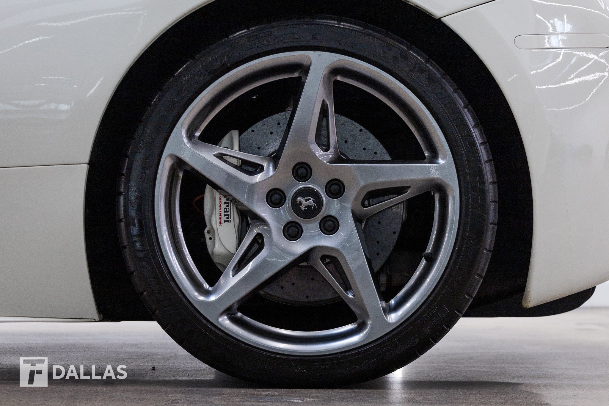 Used 2013 Ferrari 458 Spider RWD image 8