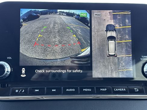 Used 2024 Mitsubishi Outlander SE image 13