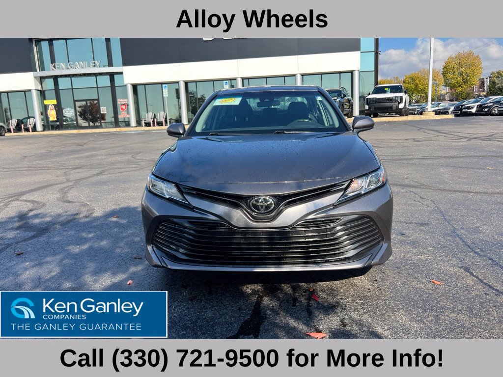 Used 2018 Toyota Camry LE FWD image 3