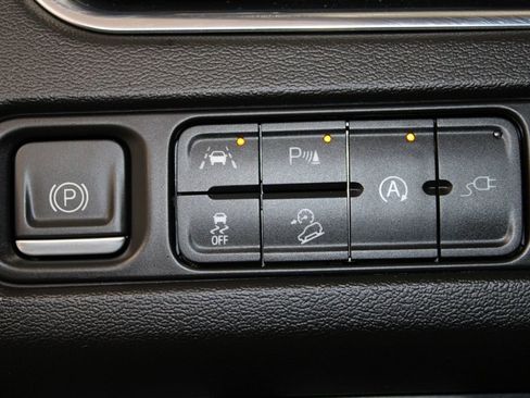 Used 2022 Chevrolet Tahoe Z71 image 35