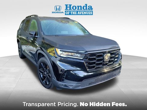 Used 2025 Honda Pilot Black Edition image 1